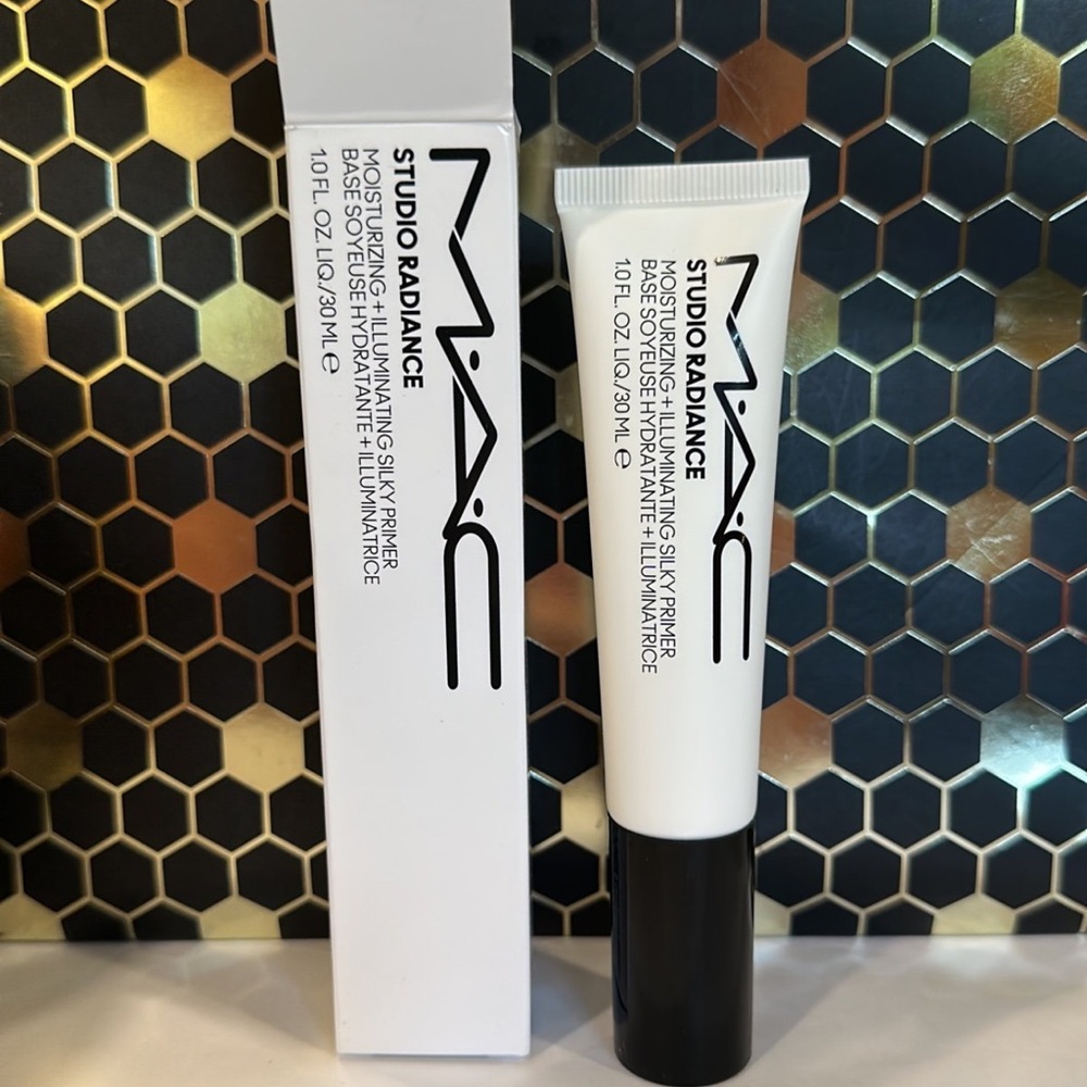 MAC Cosmetics studio radiance silky primer